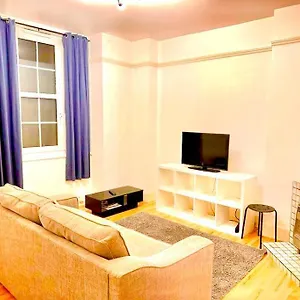 Apartamento Tower Bridge! Immaculate One Bed, Londres